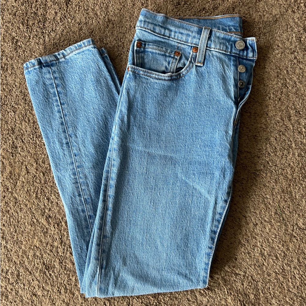 Levi’s | 501 Tapered Leg Jeans in Medium Blue